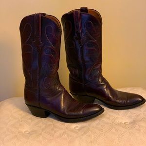 Womens Luchesse cowgirl boots, Size 7 1/2, Choc brown, dark red highlights